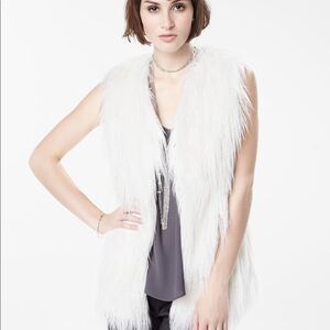 RW&Co Ivory White faux fur vest open front fall winter O/S vegan soft warm